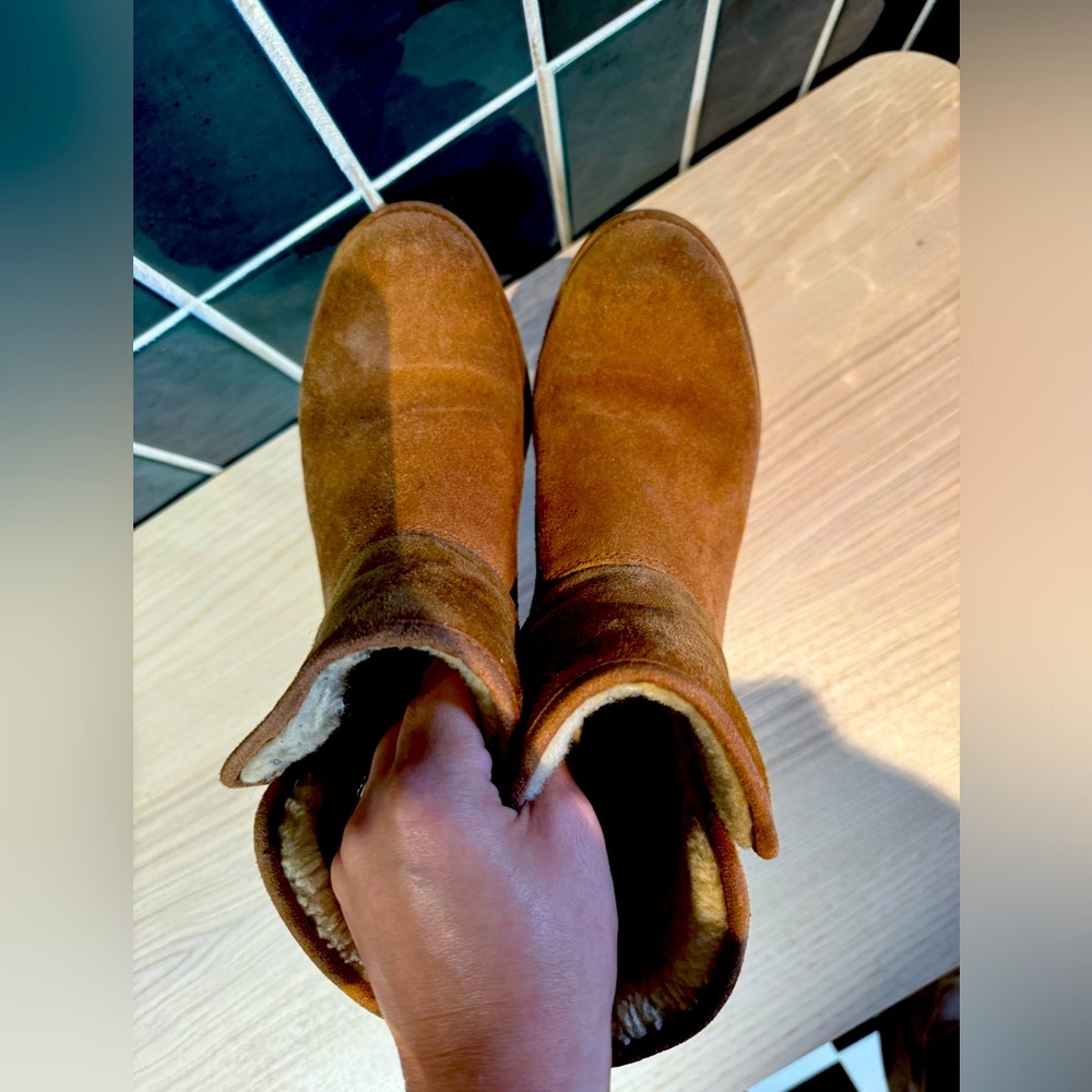 Ugg Mini Boot - image 2